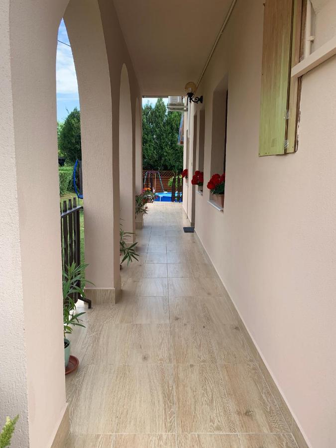 Nagcsalados Rozsa Apartman Balatonlelle Dış mekan fotoğraf