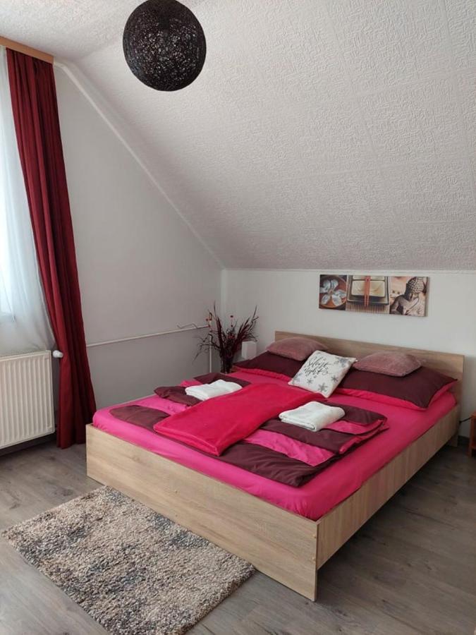 Nagcsalados Rozsa Apartman Balatonlelle Dış mekan fotoğraf